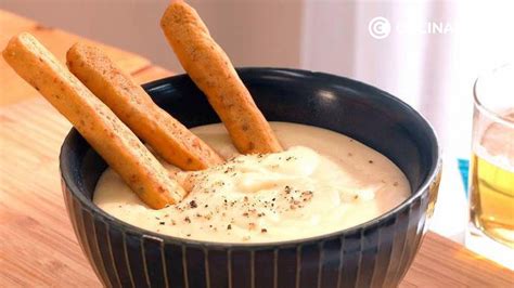 Video explicando cómo hacer la crema de huevo y queso