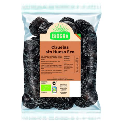 Ciruelas lavadas y cortadas sin hueso