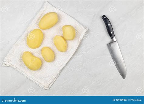 Guatitas crudas y limpias, listas para cocinar