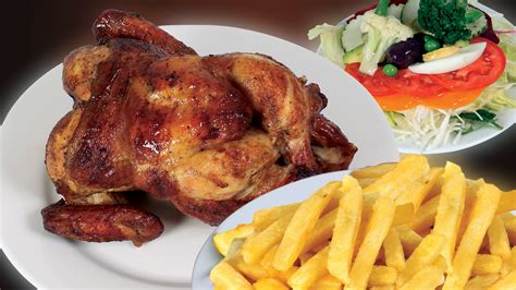 Pollo a las brasas recién hecho en un plato