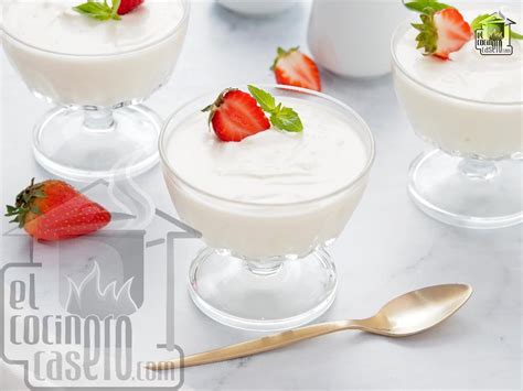 Tarta mousse de queso crema con fresas