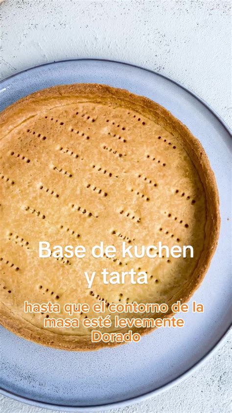 preparación de la masa base para kuchen