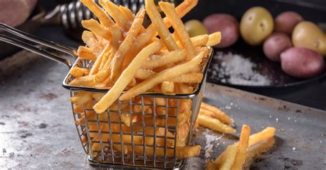 mapa que ilustra la disputa del origen de las papas fritas entre Bélgica, Francia y España