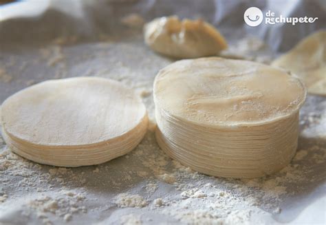 Ilustración del proceso de formación de la masa de dumplings