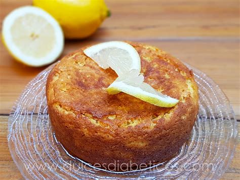 Bizcocho de almendras sin azúcar y sin harina, con limón