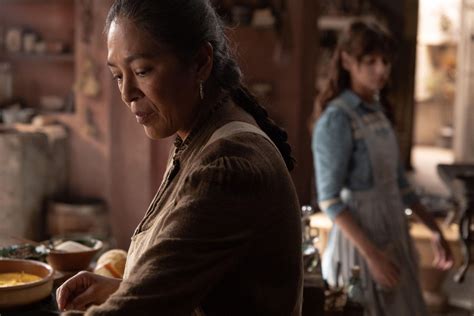 Escena de Tita y Rosaura en la cocina del rancho