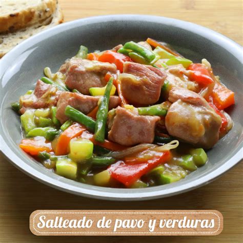 Pavo troceado salteado con verduras