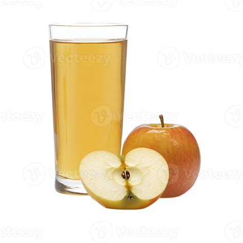 Imagen de referencia: Una taza de jugo de manzana con un vaso de agua al lado.