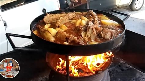 Carne de vacío sellándose en un disco de arado