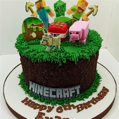 Pastel real con temática de Minecraft