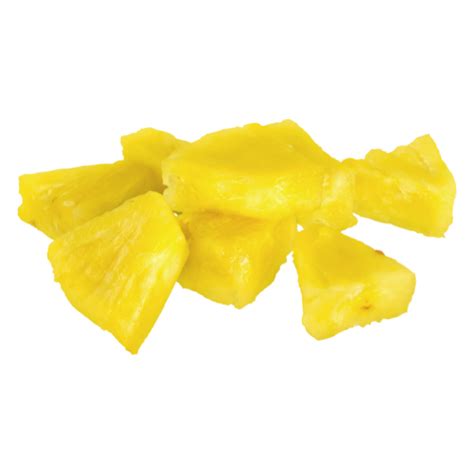 Piña troceada salteándose en una sartén