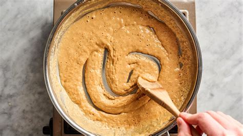 Roux dorado en una olla