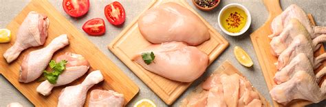 Variedad de cortes de pollo listos para cocinar