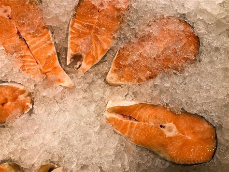 imagen de trozos de salmón despunte congelado