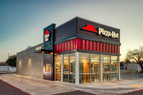 Foto exterior de una sucursal de Pizza Hut