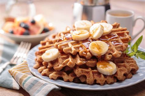 Waffles de arroz y plátano con frutas