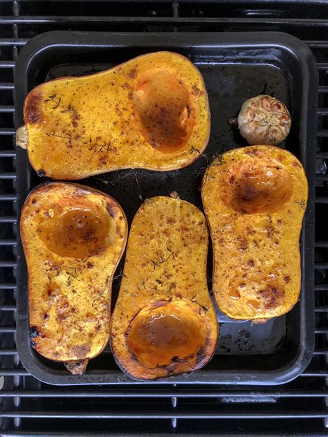 Zapallo asado con tomillo y aceite de oliva