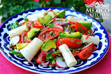 ensalada de palmito con tomates cherry y lechuga