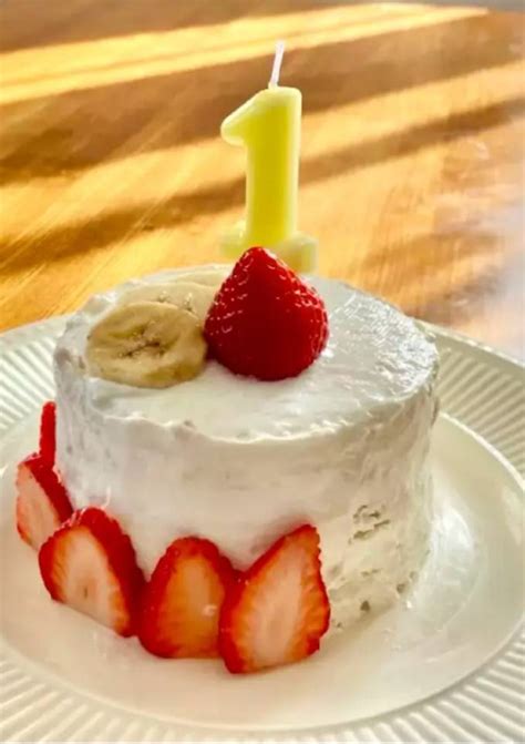 Pastel de primer cumpleaños sin azúcar para bebé