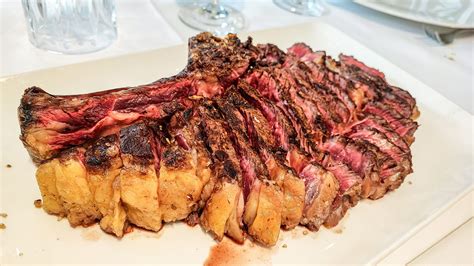 Plato de txuleta de vaca a la parrilla