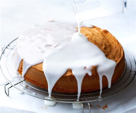 Glaseado de merengue blanco brillante