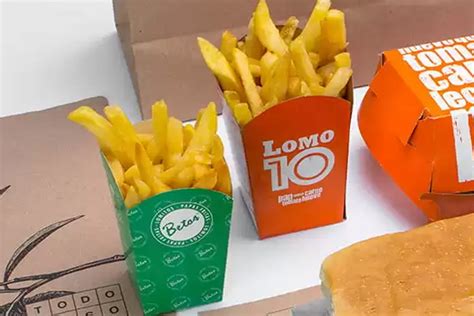 Diseño ergonómico de caja para papas fritas, mostrando las líneas de doblez para fácil armado
