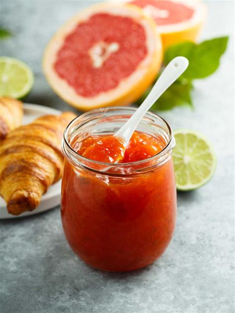 mermelada de pomelo casera en frascos