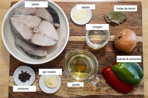 Infografía de los ingredientes principales para sierra en escabeche