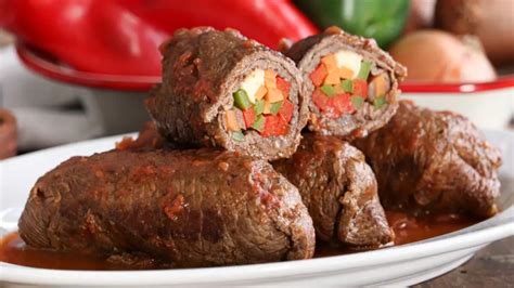 Esquema de un Niño Envuelto con sus capas de relleno y la carne o hoja exterior