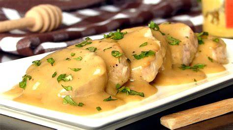 Medallones de cerdo con salsa de miel y mostaza