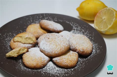 Foto de galletas de limón caseras en un fogón de leña