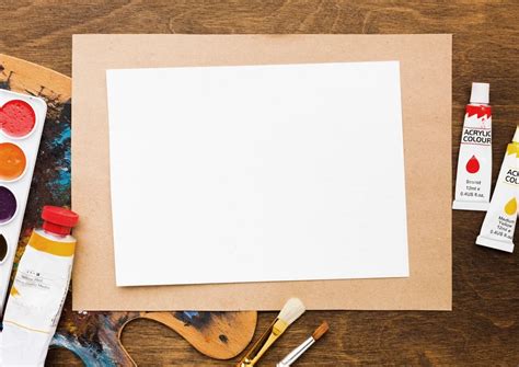 Esquema de los materiales básicos necesarios para la pintura al pastel: barras de pigmento, difuminos, papel texturizado y fijador.