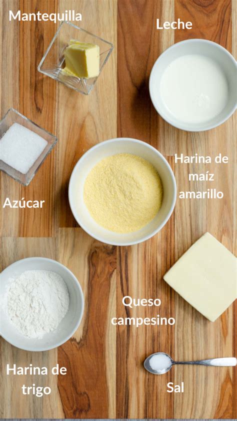 Ingredientes básicos para arepas: harina de maíz precocida, sal, agua y aceite