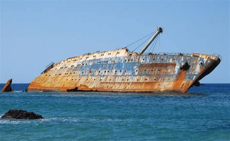 Infografía arqueológica sobre los restos de naufragios encontrados en las costas de la Patagonia.
