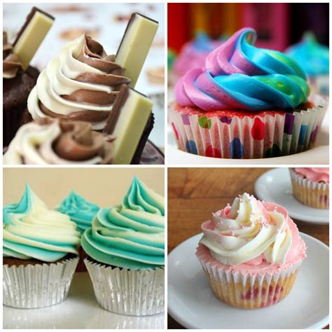 Postres decorados con crema batida de diferentes colores