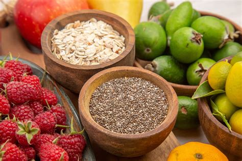 Sistema digestivo saludable y alimentos ricos en fibra