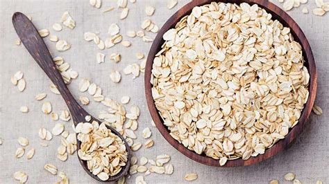 Plátanos frescos y copos de avena