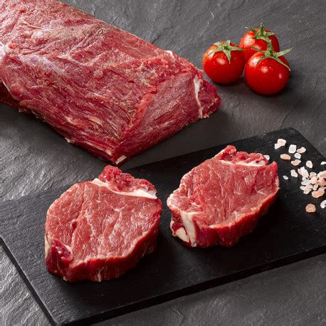 Corte de solomillo de ternera crudo de alta calidad