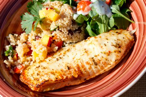 Ensalada de quinoa con pescado y jengibre