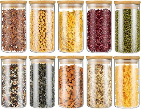 Imágenes de arroz almacenado correctamente en recipientes herméticos