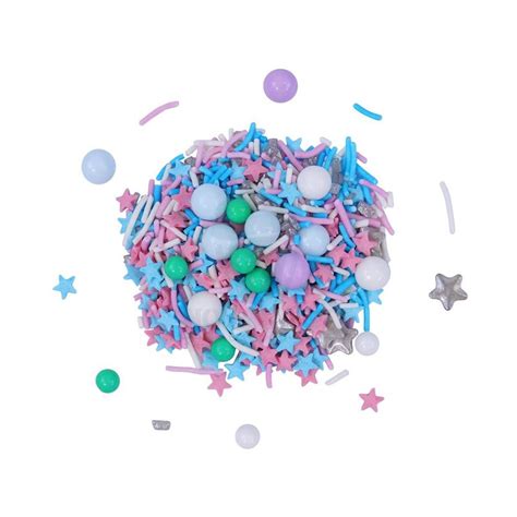 Foto de cerca de sprinkles temáticos de Fortnite en colores brillantes.