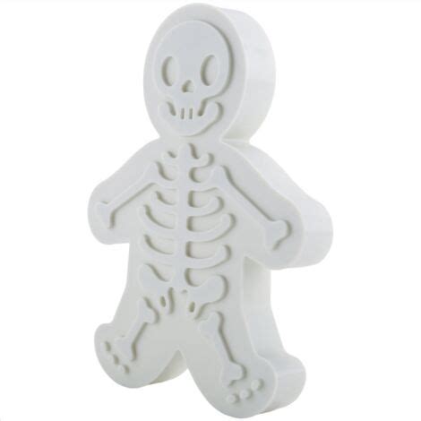 Moldes para galletas con forma de esqueleto y calavera
