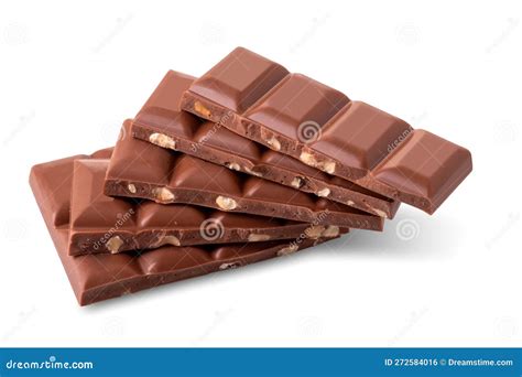 Barra de chocolate negro con trozos de trufa negra incrustados.