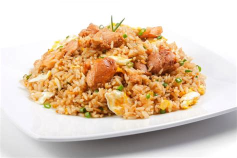Plato de Arroz Chaufa de Chancho recién preparado