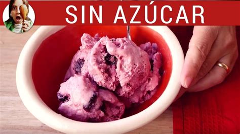 Recipiente de helado casero sin azúcar en el congelador