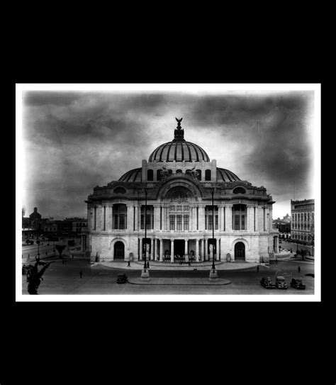 fotografía del Palacio de Bellas Artes de Chile, vista frontal