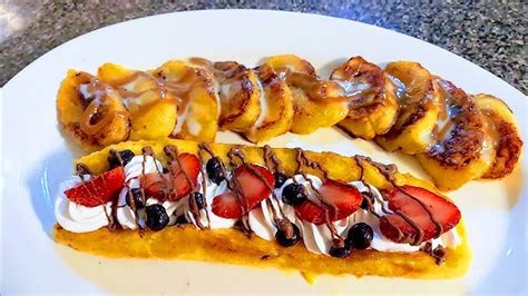 Collage de diversos postres fritos con cobertura de chocolate como buñuelos, churros y plátanos fritos