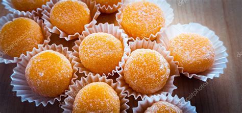 Dulces tailandeses de yema de huevo (Thong yib, foy thong)