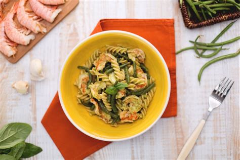Fusilli integrales con coliflor, judías verdes y espárragos