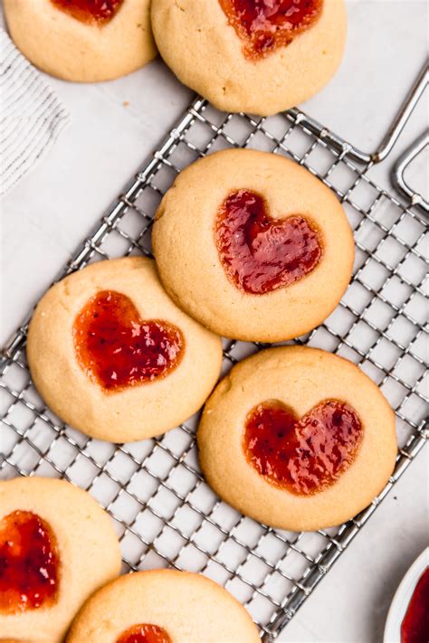 galletas de corazón rellenas variadas